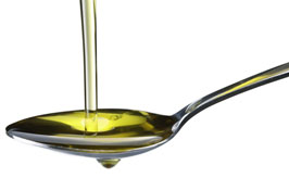olivový olej na lžičce